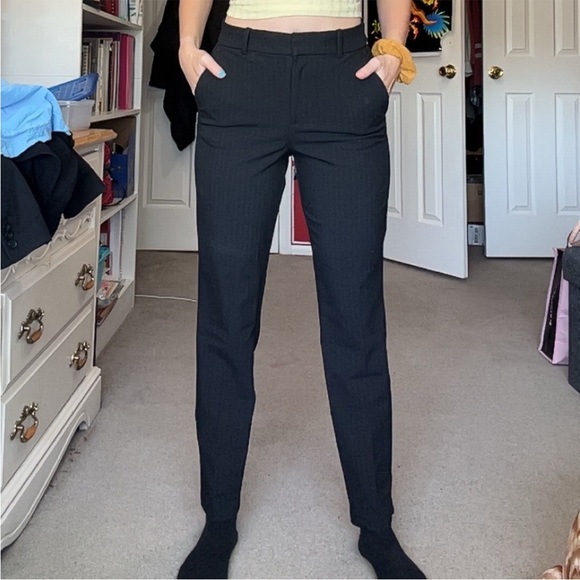 H&M women’s black striped straight leg dress pants size 4 - Picture 7 of 8